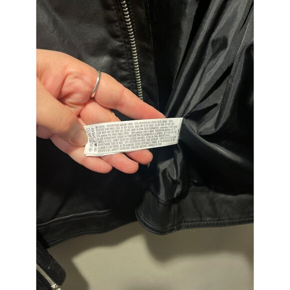 Mens Black Faux Leather Moto Jacket Zipper Pockets By Forever 21 Size Medium - Picture 11 of 11